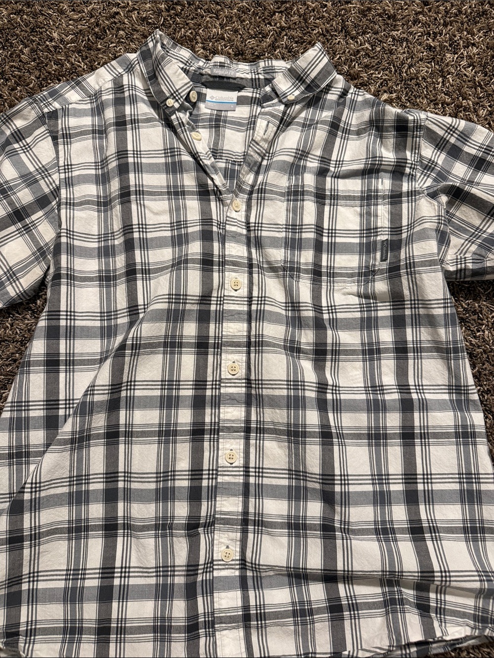 Men's Columbia Plaid Button-Up Shirt in White and Black - Casual Cotton